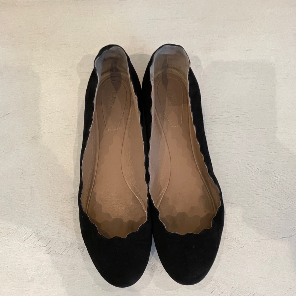 Gorgeous Chloe Black Suede Scalloped Ballet Flat